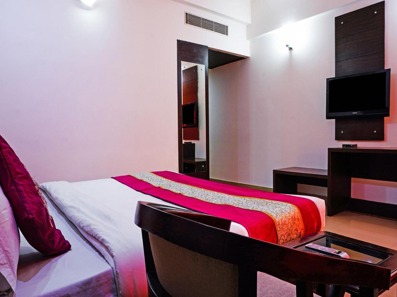 Madhu Resort Агра Экстерьер фото