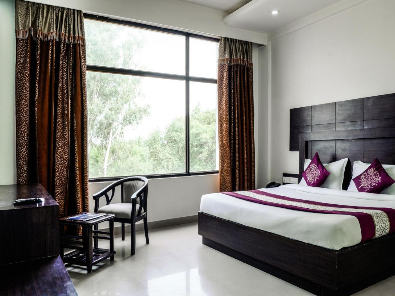 Madhu Resort Агра Экстерьер фото